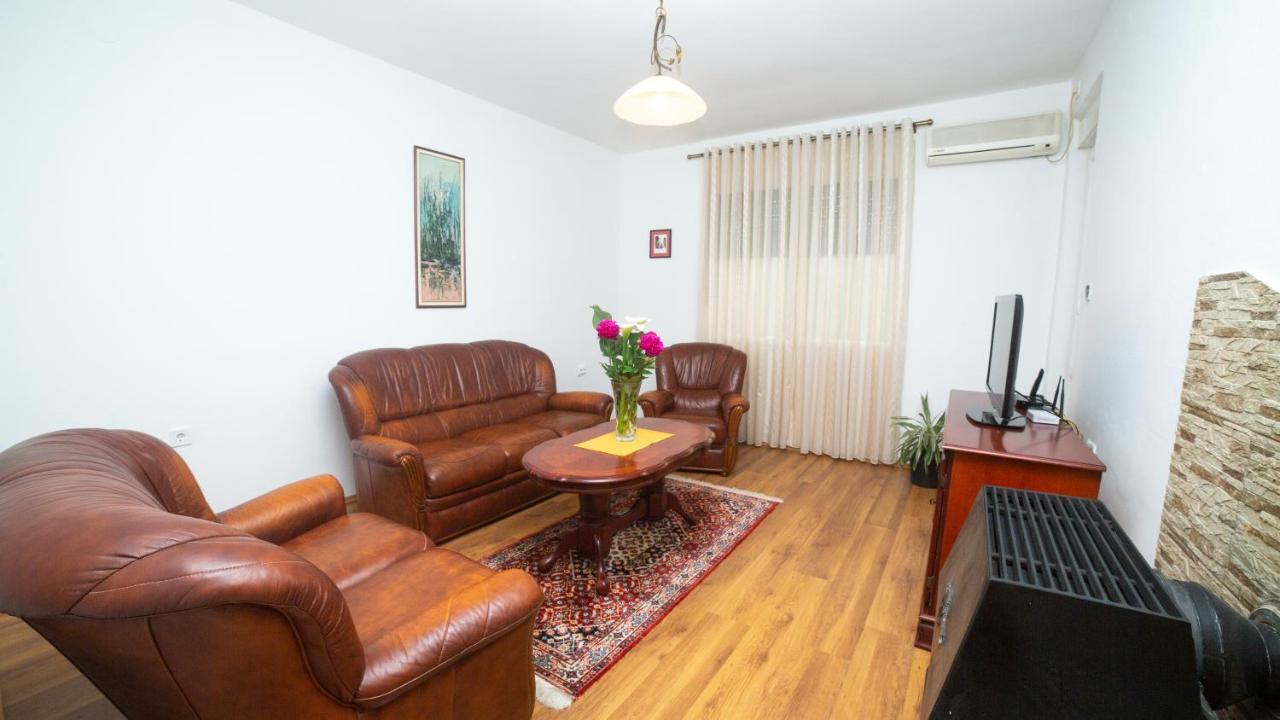 Flamingo Villa Вирпазар Екстериор снимка